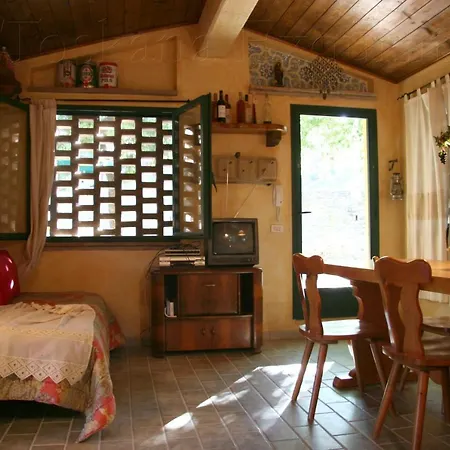 Casa Bella Di Bosco 빌라 감바시
